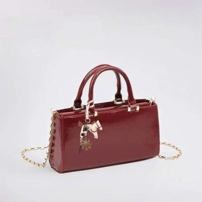 Fashion PU Solid Color Women's Shoulder 2025 Valentine's Day New Square Hot Selling Casual Classic Crossbody Bag