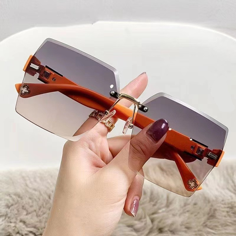 Designer Sunglasses For Women Men Sunglasses Polarized Sunglasses UV400 Fashion Classic Luxury Glasses Goggle Pilot Oversize Frame Glasses AP273