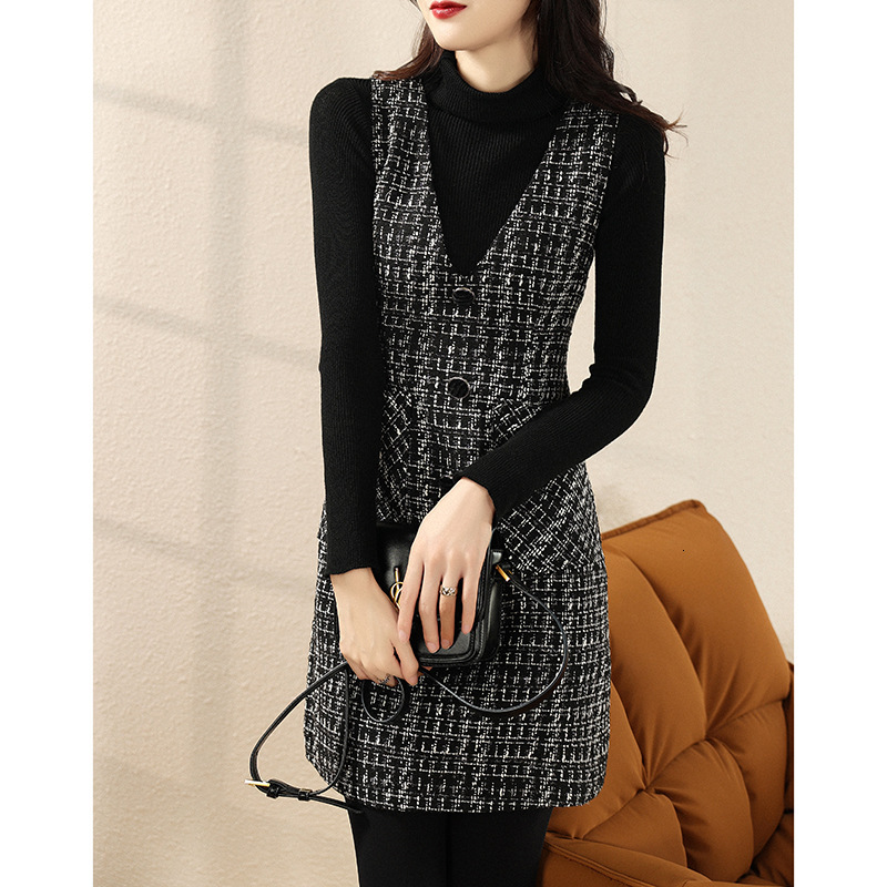 Urban Female Small-chic Style Tie Dress Long Mid-length Women's Sweater-style Dress With Back Straps Suitable For Autumn And Winter Of 2026 Sexy 