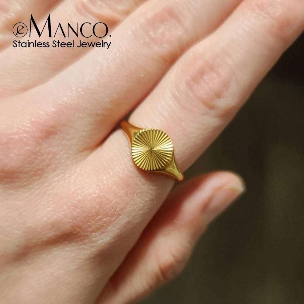 eManco Wave Stainless Steel Rings For Women Signet Chunky Dome Ring Minimalist Dainty RaysTexture Circle jewelry