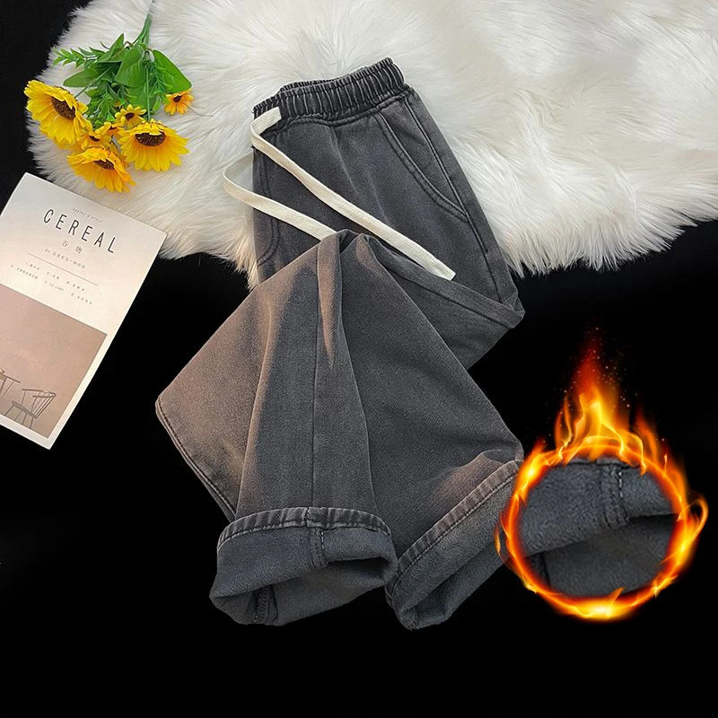 Winter Fleece Men Straight Jeans Thick Velvet Fashion Loose Casual Wideleg Trousers Plush Vintage Solid Color Denim Pants 251226