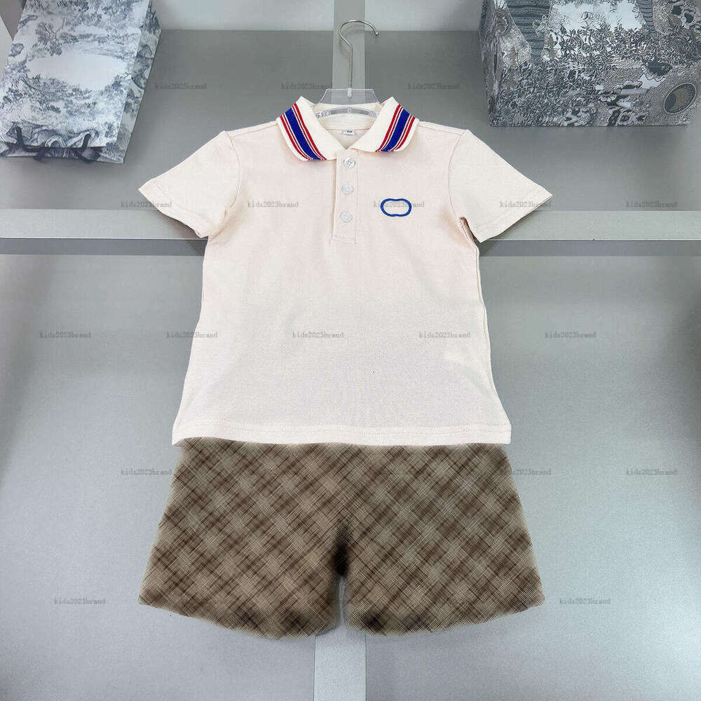 New baby T-shirt set two-piece boys girls tracksuits kids designer clothes POLO shirt and Full letter printing shorts A162X05N046