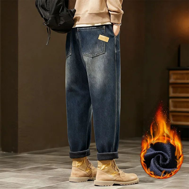Mens Velvet Harun Jeans Loose Fleece Thick Warm Casual Pants Soft Fabric Versatile High Street Fashion Trousers Daily Wear 251226