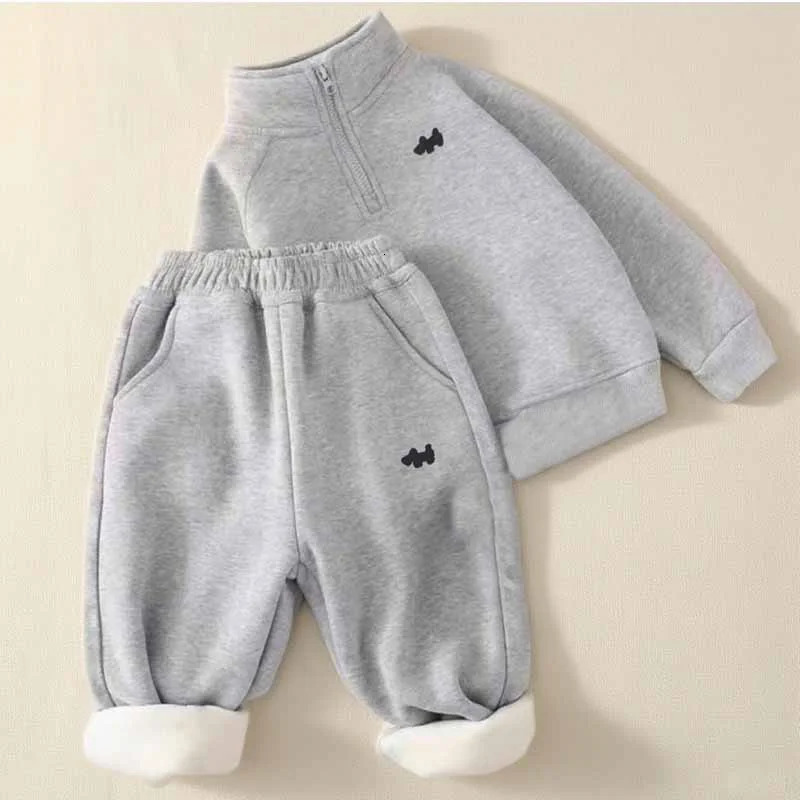 Childrens Padded Suit Boys Thermal Set Girls Fleece Sweatshirt Pants 2Pcs Winter Warm Sports Outfits Kids Autumn Casual Clothes 251230