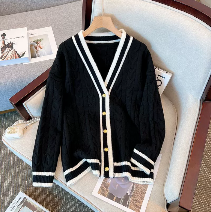 2026 autumn and winter lazy style cardigan sweater for women Korean version knitted Hong Kong style retro long sleeved knitted cardigan jacket for wom