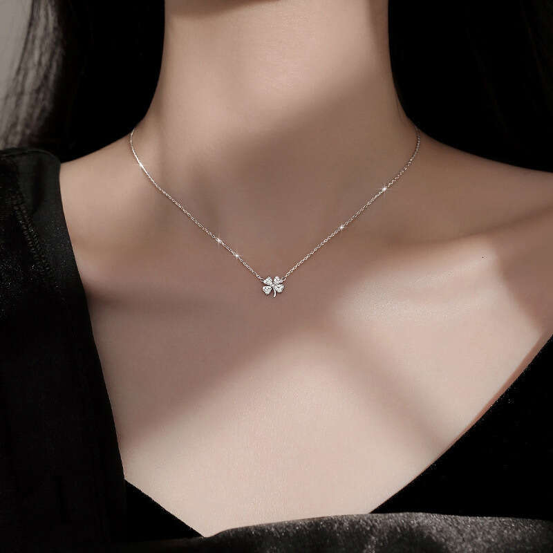 Four-leaf Clover Zircon Necklace for Women, Light Luxury Design, Sweet and Elegant, Minimalist Style, Collarbone Chain, Wholesale Jewelry