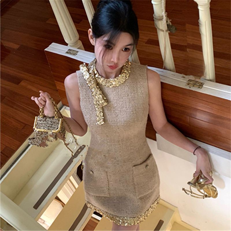 Women's Slim-fit Bright-colored Dress For Spring And Summer 2026 Season - Elegant Socialite Style - Distressed Texture Decoration Straight Skirt