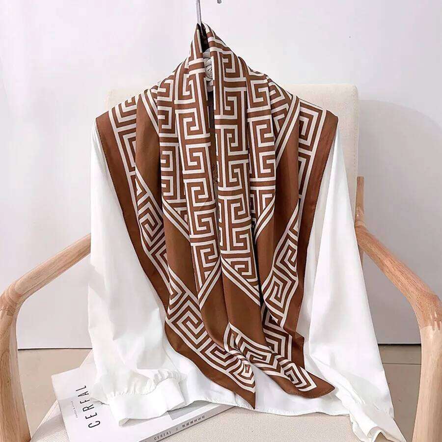 New Fashion Printing 90*90Cm Women Scarf Satin Twill Square Big Shawl Elegant Headscarf Beach Sun Protection Bandana