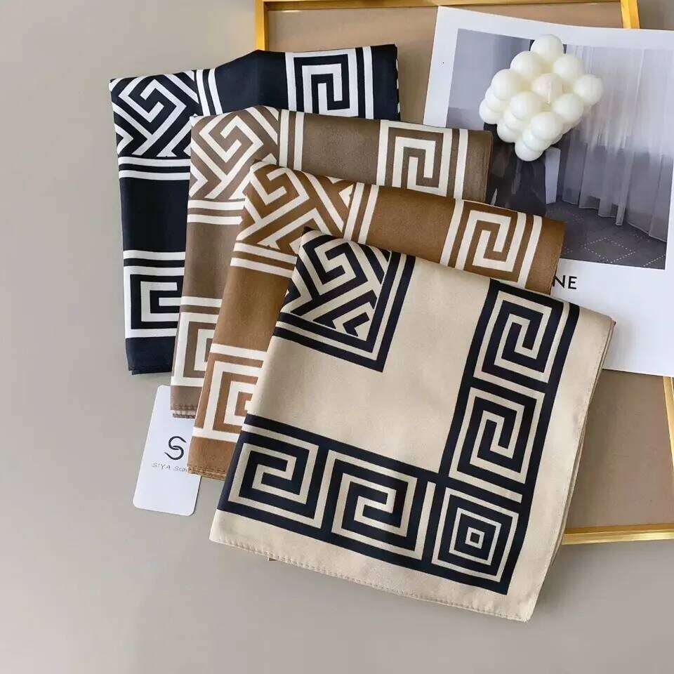 New Fashion Printing 90*90Cm Women Scarf Satin Twill Square Big Shawl Elegant Headscarf Beach Sun Protection Bandana