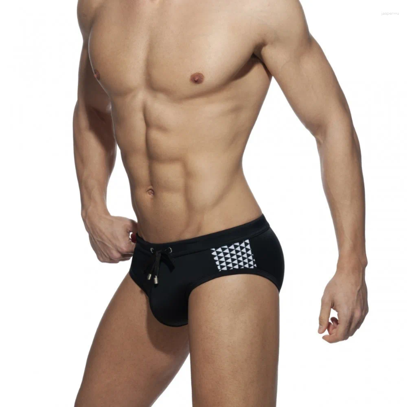Men's Swimwear Swimming Trunks Low Waist Triangle Color Matching Nylon Quick-drying Beach Pants Anti-embarrassment Removable Cu Z260312