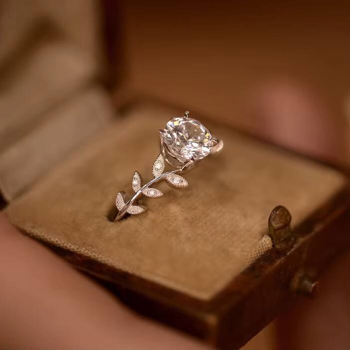 Fashion Jewelry Leaf 925 Sterling Silver 1Ct Moissanite Diamond Ring Engagement Wedding Ring for Women