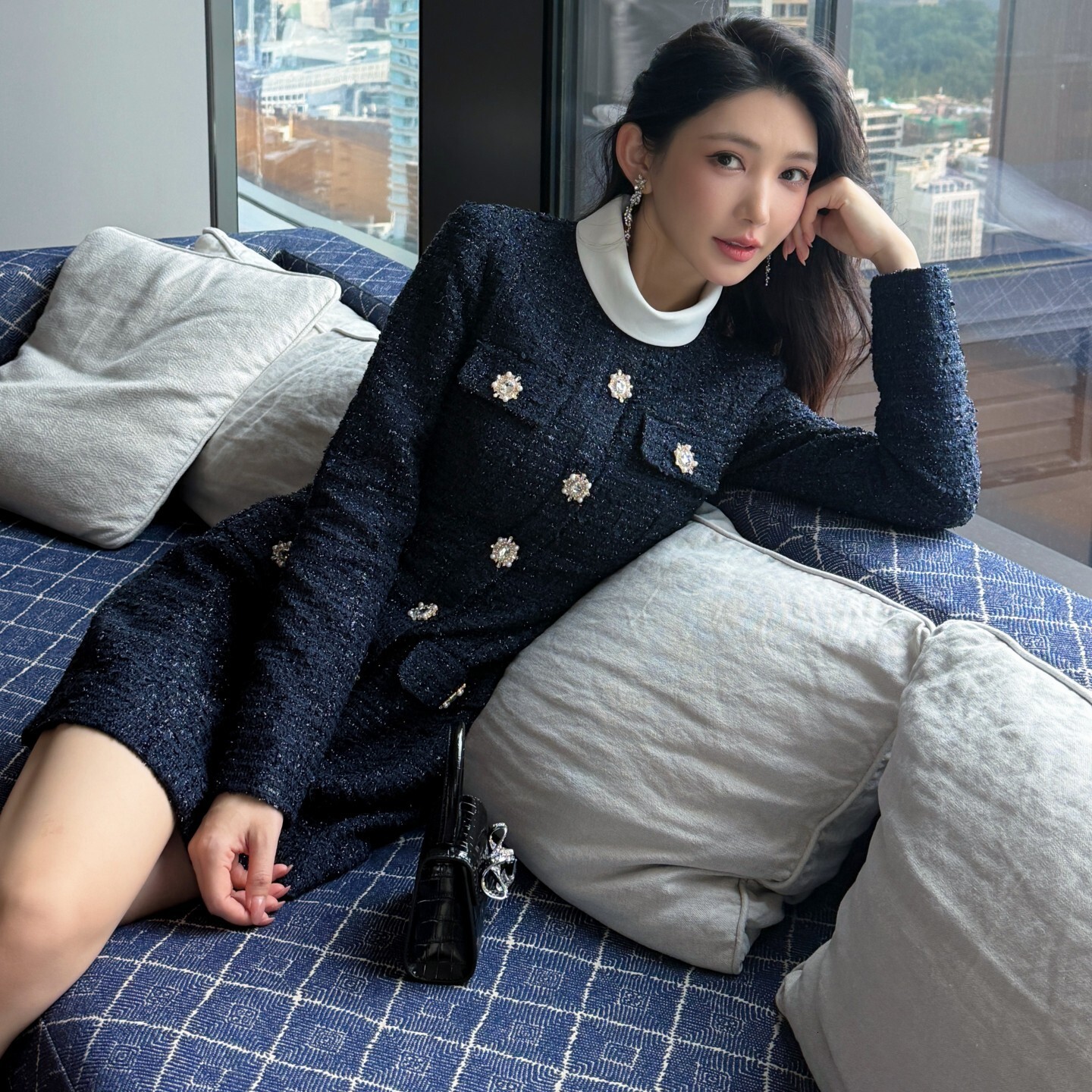The New Autumn-winter Navy Blue Tweed Elegant Business Suit-style Dress In 2026 Features A Small Stand-up Collar And A Contrasting Design