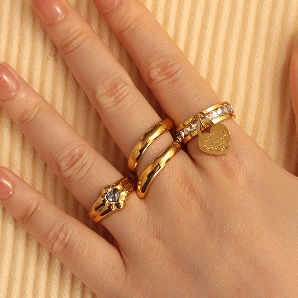 luxury Ring Designer jewelry collection women man 925 pure silver Suitable for festival gifts and weddings High-end Round ring with heart-shaped decor