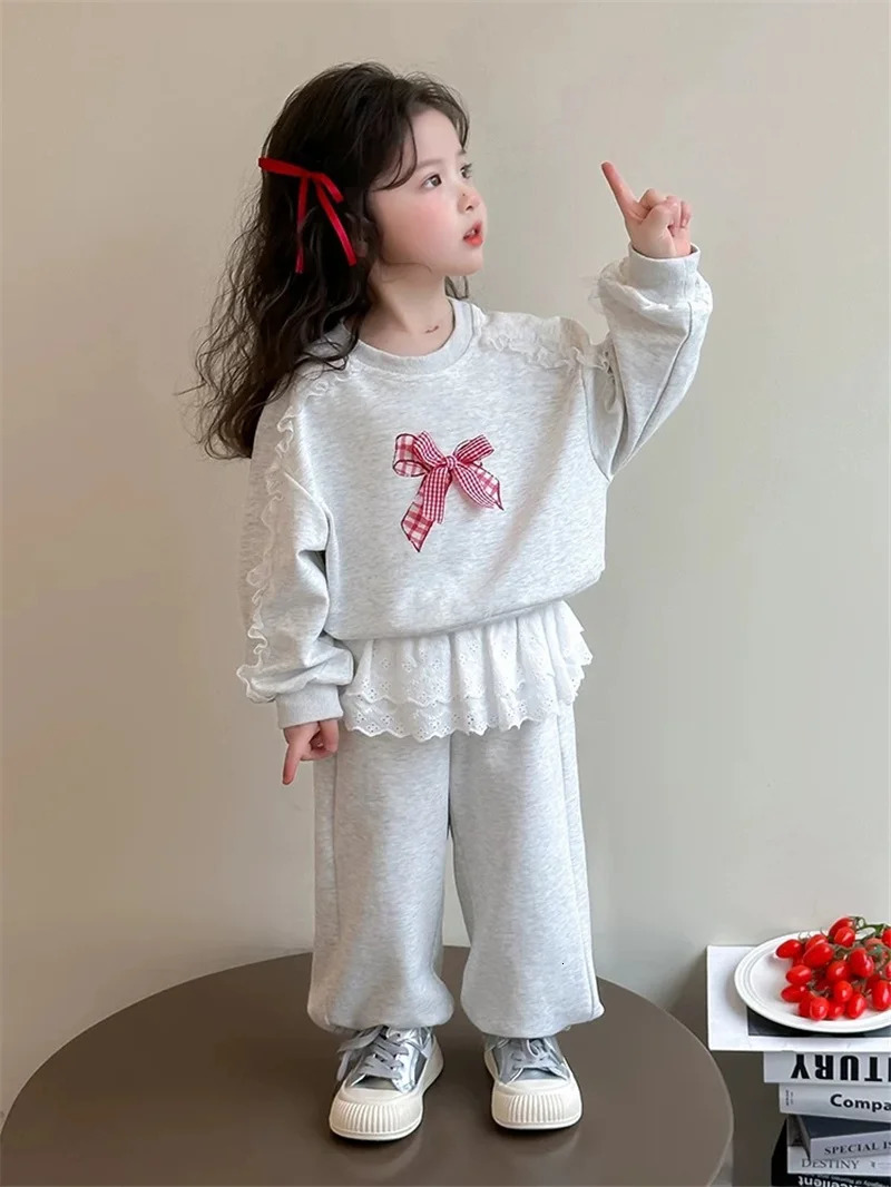 2025 Autumn Girls 2 Piece Sets Children Cotton Lace Long Sleeve Bow Sweatshirt Suit Kids Sports Loose Tracksuit Outfits 251230