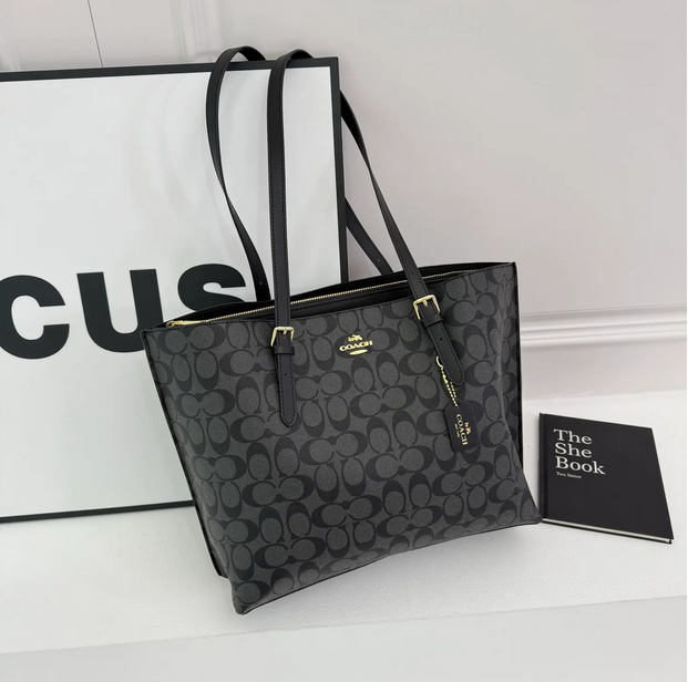 Designer bag New Topdesigner Shoulder tote Bags For womans handbag Fashionable casual flap armpit women crossbody bagFree shippinghand bag a2