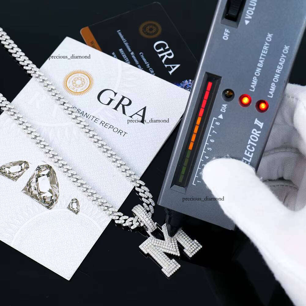 Sier Letter M D VVS Moissanite Fashion Hip-Hop Jewelry with GRA Certificate Iced Pendant and Charm