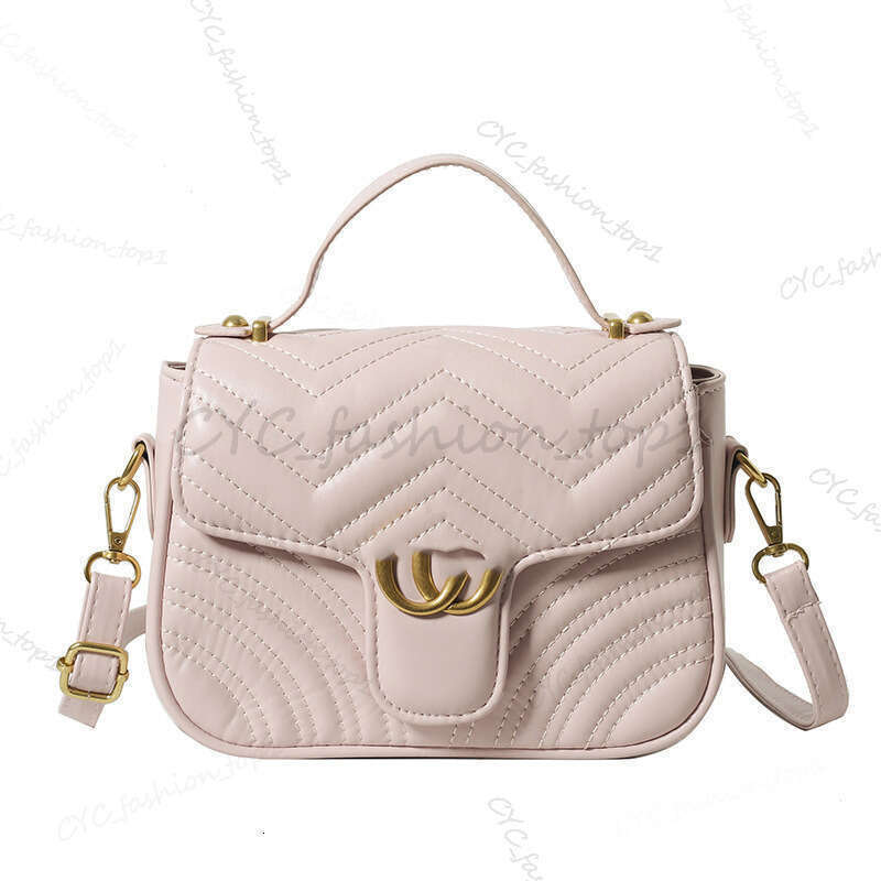 Women Luxury Designer Bag Crossbody Diane Baguette Classic Canvas Strap Flower Flap Embossed Letters Clutch Purse Shoulder Bags Tote Bags 700