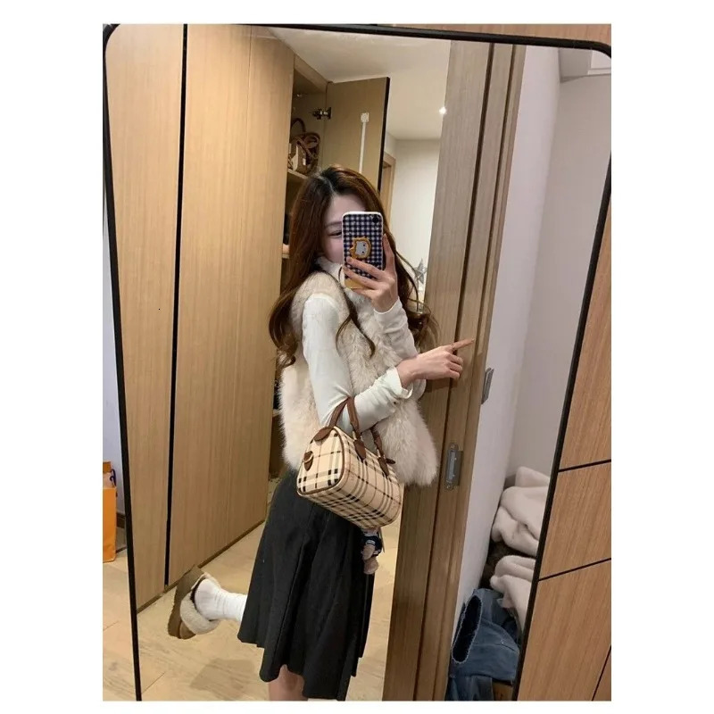 Cashmere Ecofriendly Fur Vest for Women Short Autumn Winter Coat 251216