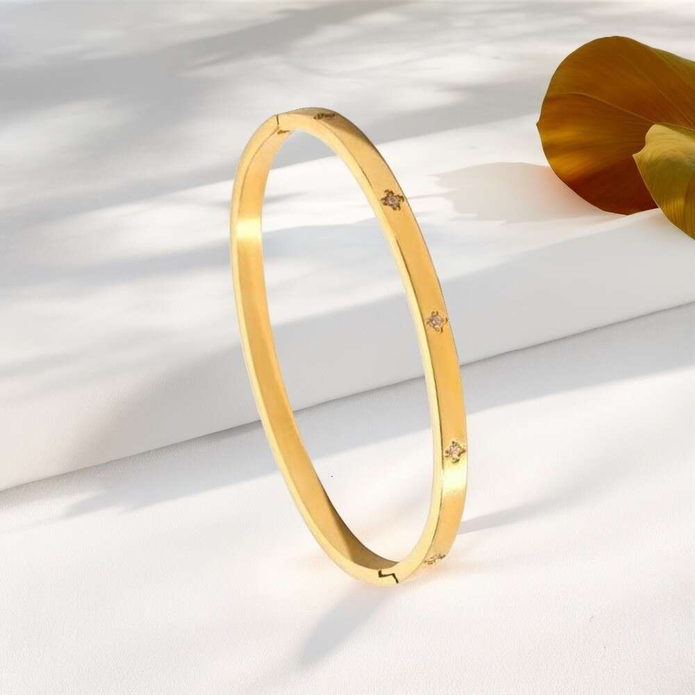 Women's Bangle European and American Nail High-End Non-Fading Versatile Four-Leaf Flower Bracelet Exquisite Titanium Steel Jewelry