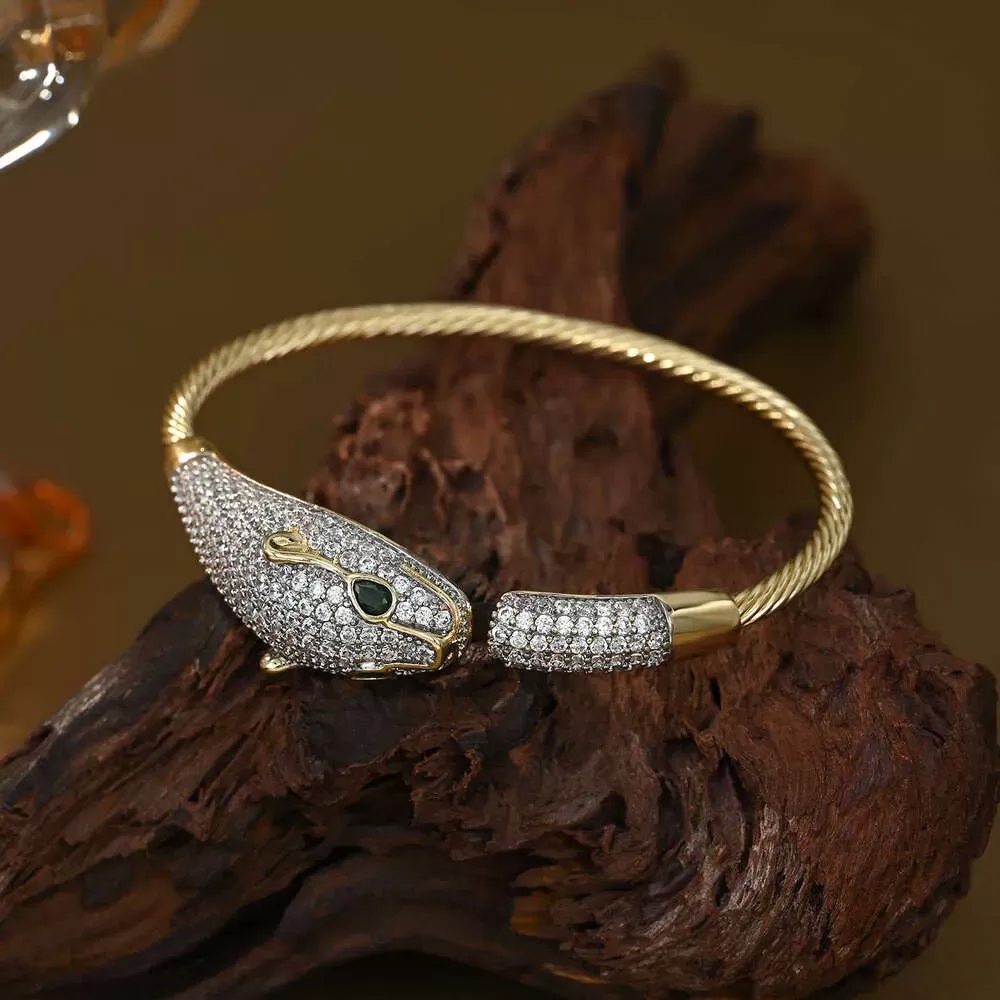 Leopard bracelet Electroplated Two-tone Open Bracelet Bangle Korean and Japanese Style Light High-end Elegant Jewelry