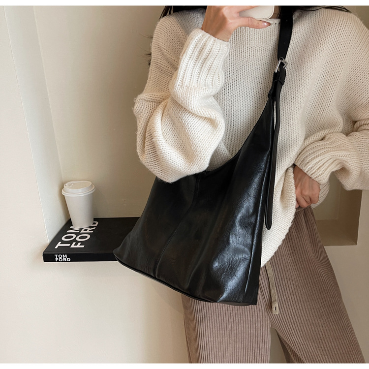 Designer Bag Versatile Shoulder bag nylon tote bag underarm bag big capacity shopping bag waterproof foldable travel business laptop Women lady flap long handle