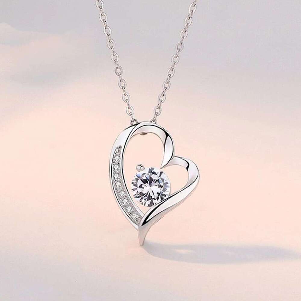 S925 Sterling Silver Heart-Shaped Necklace for Women Korean Mori-Style Simple Versatile Collarbone Chain Kuaishou Same Style