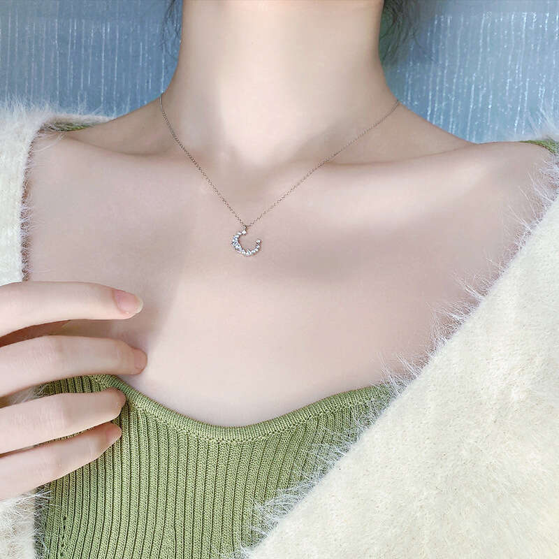 for Women Ins Collarbone Chain Choker Butterfly Necklace Light Luxury Niche High-end Design Student Best Friend Versatile