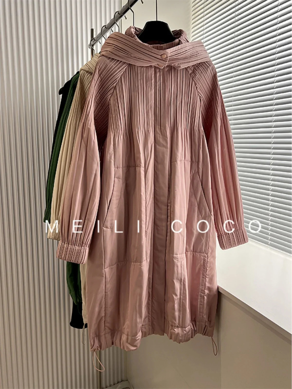 ALSEY Miyake Pleated Solid Collar Hooded Fashion Womens Jacket 2024 Autumn Winter Longsleeved Slim Lengthened Windbreaker 251231