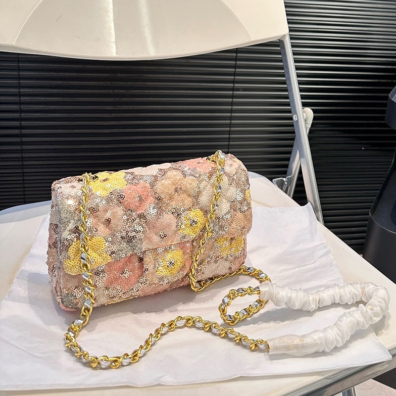 Sequin Bag Designer Ladys Shoulder Flip Cover Shiny Flower Pattern Gold Metal Matelasse Chain Luxury Handbag Crossbody Evening Makeup Sacoche Wallet 20cm