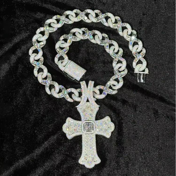 Hiphop Iced Out VVS Moissanite Custom Cross Pendant 925 Sterling Silver Chain Necklace for Mens Personalized Jewelry