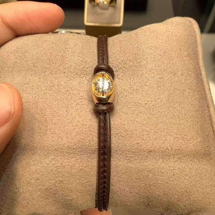 Leather Rope Free and Dynamic Zircon for Women New High-end Niche Bracelet