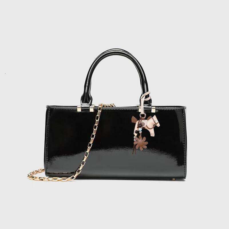 Fashion PU Solid Color Women's Shoulder 2025 Valentine's Day New Square Hot Selling Casual Classic Crossbody Bag