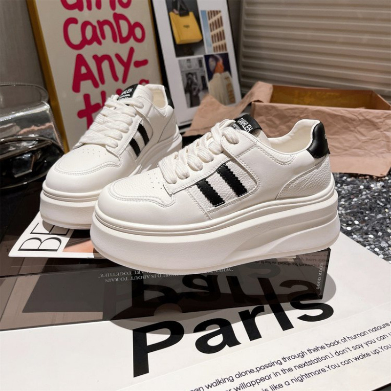 Ddmysports Autumn New Lightweight Versatile Thick Soled Height Increasing Casual Sports Shoes For Women Silver Outdoor Shoes