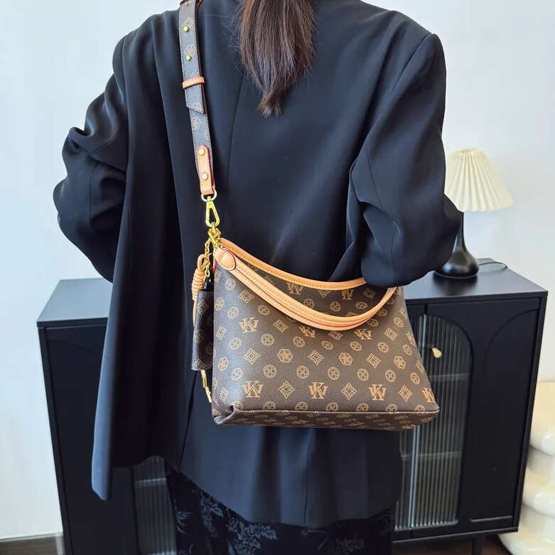 High-end leather underarm bag commuter large-capacity tote premium vintage shoulder women's tote multi-functional bag designer handbag high-quali