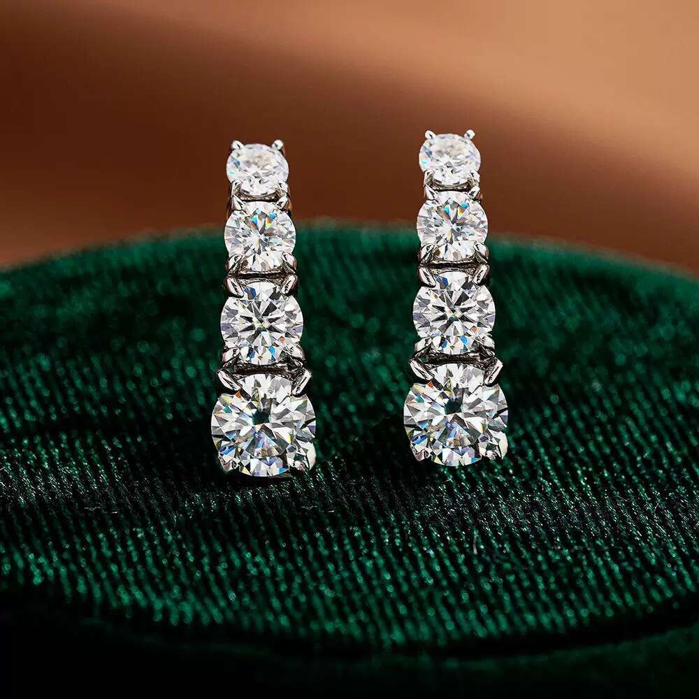 Women's Zircon Cool Style Earrings 2026 New Unique Niche Design High-End Personality Pendant Jewelry