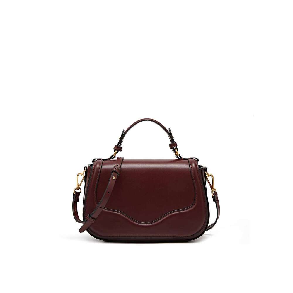 The 2026 New Fashion Design Hand-Held Magnetic Buckle Texture Single-Shoulder Bag With A Chic And High-End Feel, Crossbody Small