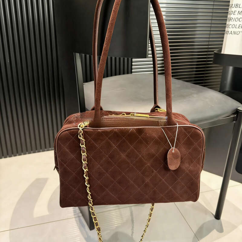 2026 Top Luxury Designer Original High Quality Enamel Buckle Red Small Storage Box Makeup Women's Handbag Shoulder Crossbody Bag Leather Shoulder Bag Underarm Bag