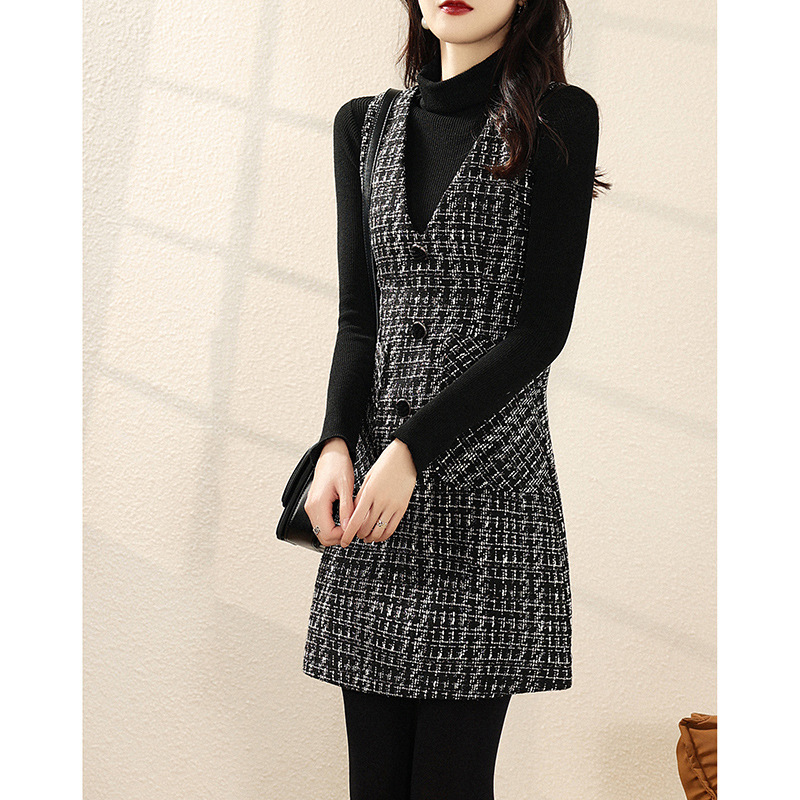 Urban Female Small-chic Style Tie Dress Long Mid-length Women's Sweater-style Dress With Back Straps Suitable For Autumn And Winter Of 2026 Sexy 