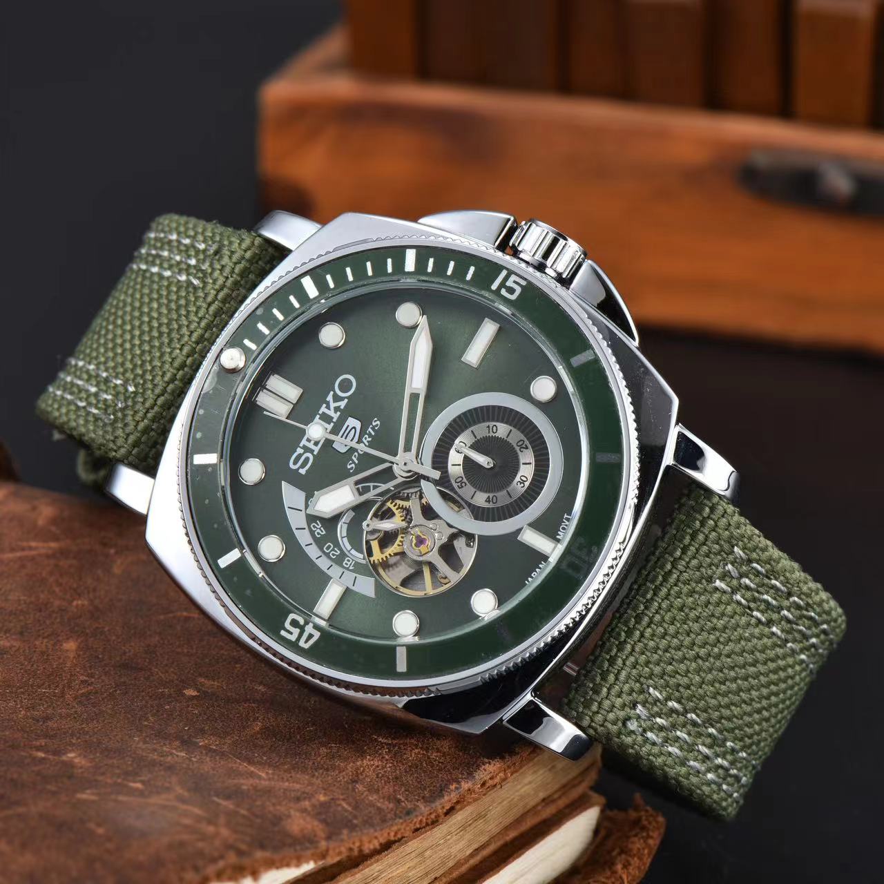 Womens mens SEIKOity Automatic movement wristwatches comfortable rubber strap waterproof luminous top quality watches montre de luxe gold watch #40