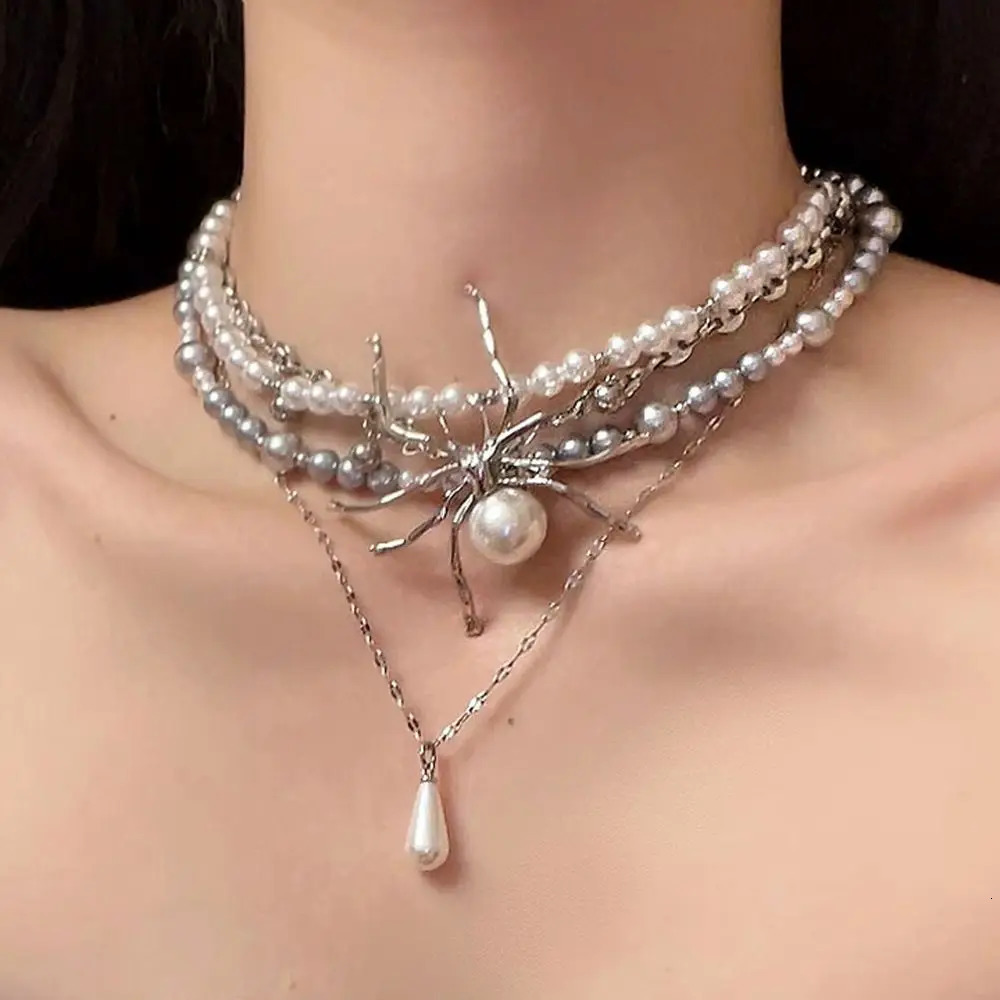 Y2K Jewelry Multi-Layered Pearl Spider Crystal Pendant Necklace Women Korean Fashion Charm Necklace Punk Choker Goth Accessories 251230