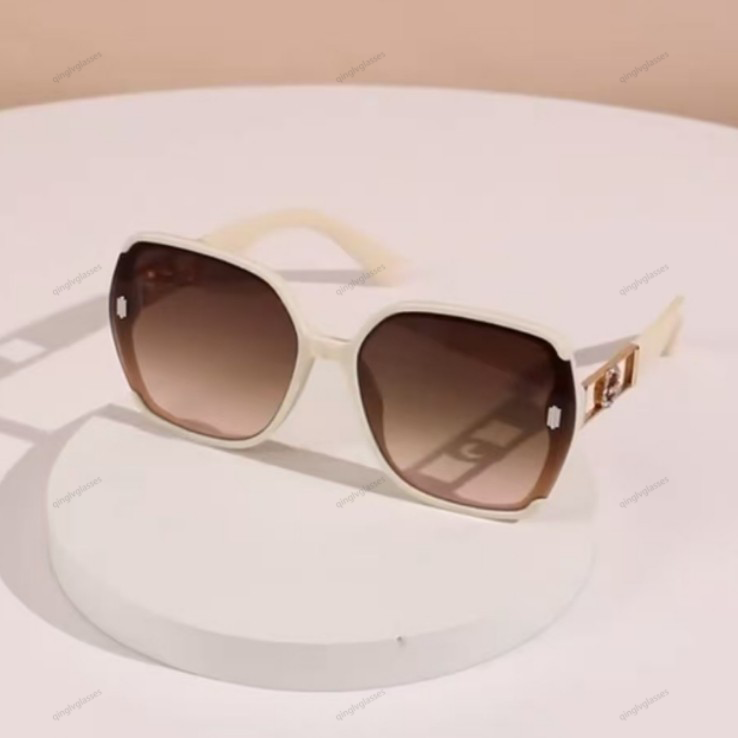 Large Frame Luxury Sunglasses with Metal Logo Accent - Multi-Color UV Protection Polarized Unisex Outdoor Street Fashion Shades