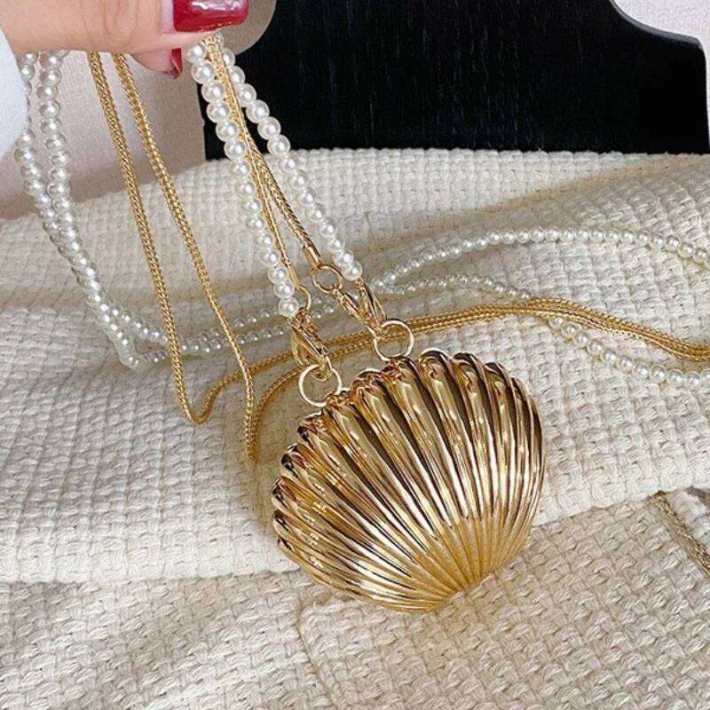 2025 New Summer Lipstick Bags for Women Fashion Pearl Mini Purse Crossbody High Quality Gold Shell Designer Shoulder Bag