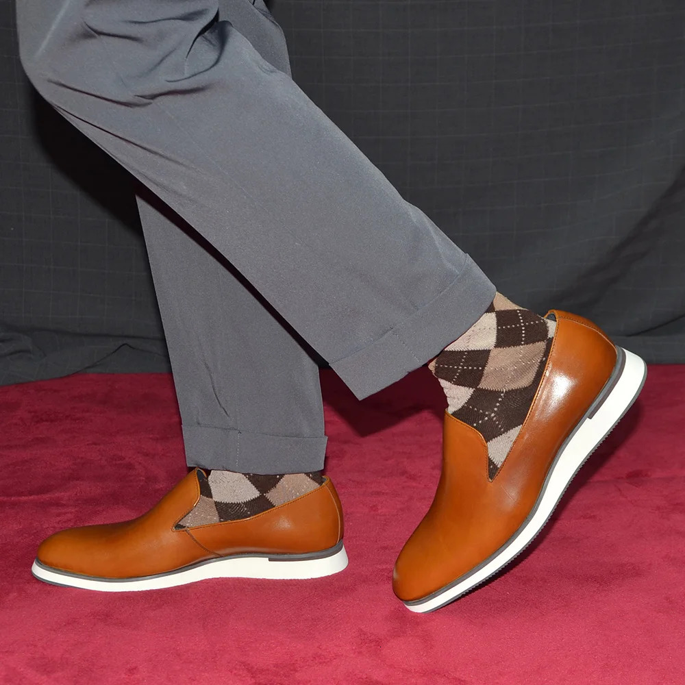 Classic Mens Solid Whole Cut Genuine Leather SlipOn Loafers Casual Dress Shoes y Office Social Business Sneakers Man 260104