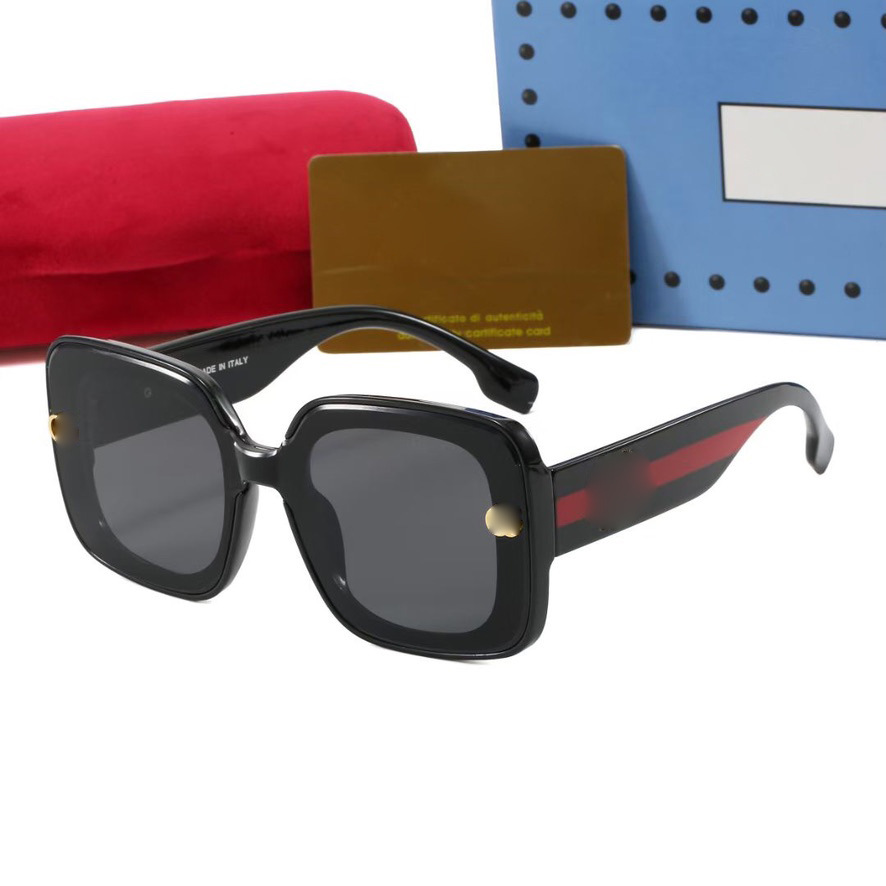 Men's and Women's Large-framed Round Red and Green Striped Trendy Instagram Sunglasses