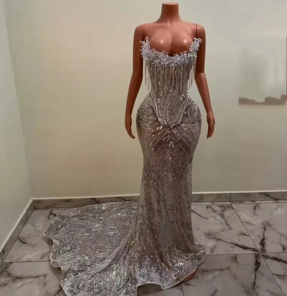 Silver Prom Dresses For Black Girls Sexy Strapless Sequin Mermaid Party Gowns Crystal Tassel Customized robe de soiree mariee luxe 0105