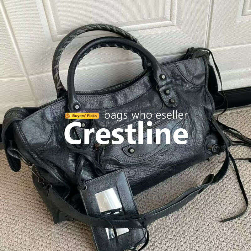 10A Mirror Quality Rivet Locomotive ins Spicy Girl Advanced Fashion Carrying Pillow One Shoulder Crossbody Bags