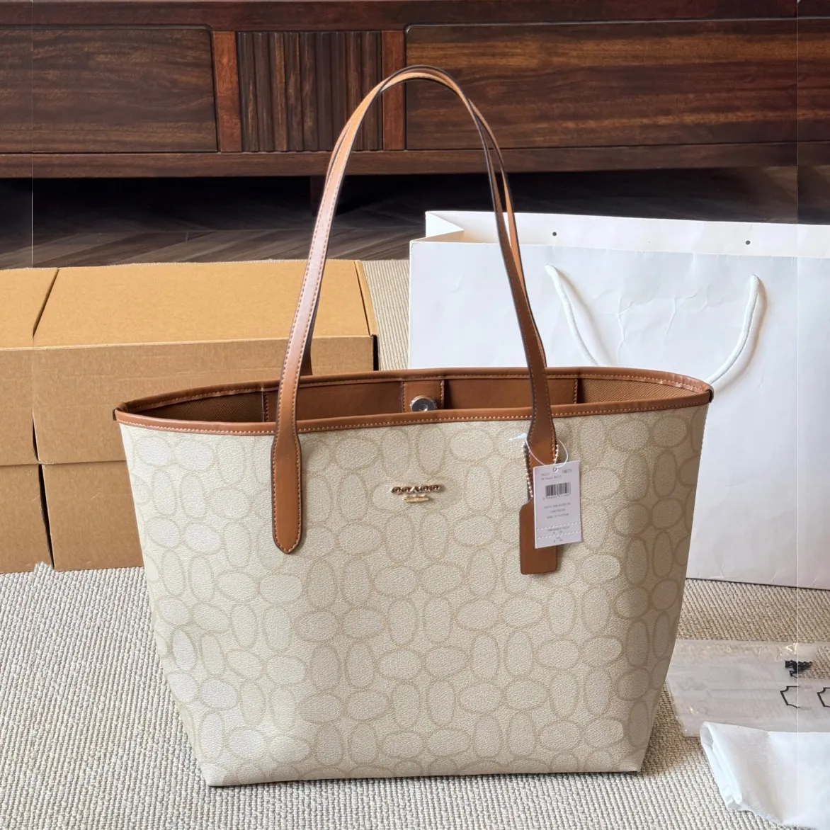 Designer Bags Womens Tote Bag Travel Luxury Handbag Shoulder Beach Bag Fashion Totes Designer Large Capacity Bag Shopping Bag