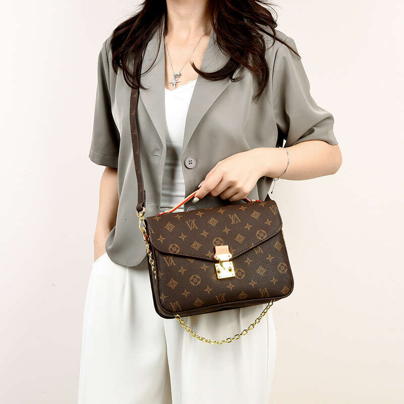 Light Luxury Vintage Handbag for Women 2025 New Monogram K Shoulder Crossbody Bag
