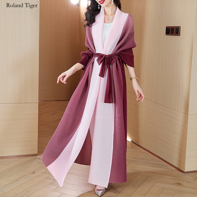 Roland Tiger Gradient Color Lace-Up Batwing Sleeve Ruched Trench Coat for Women 2024 Autumn Winter New Fashionable Goddess Style Loose Long Coat