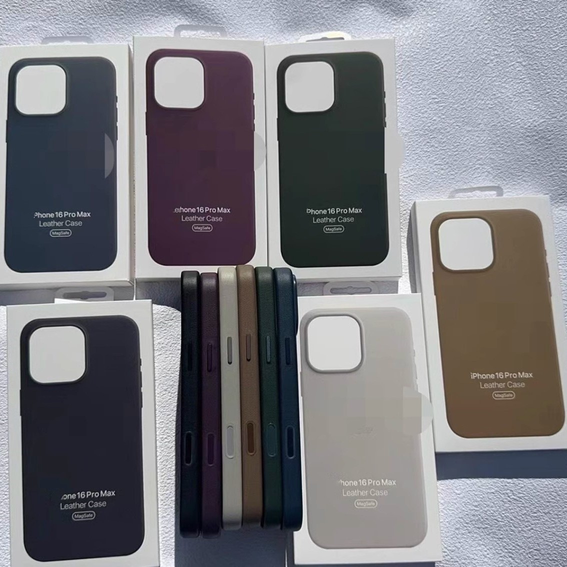 2026 hot Leather Magnetic Animation Phone Case for iPhone 16 16Pro 15 14 Pro Max Case Compatible with MagSafe PU Leather Cell Phone Cases With package box